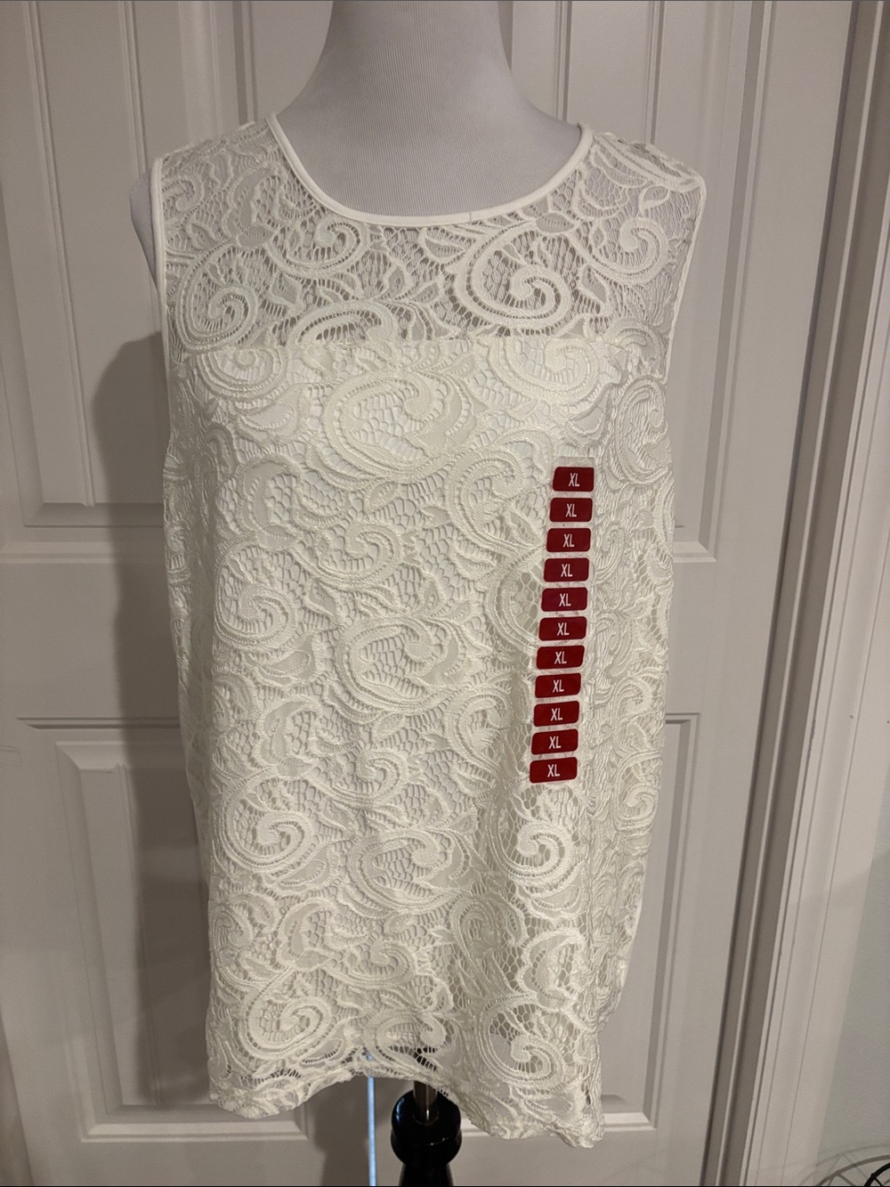 Adrianna Papell Ivory Lace Sleeveless Top